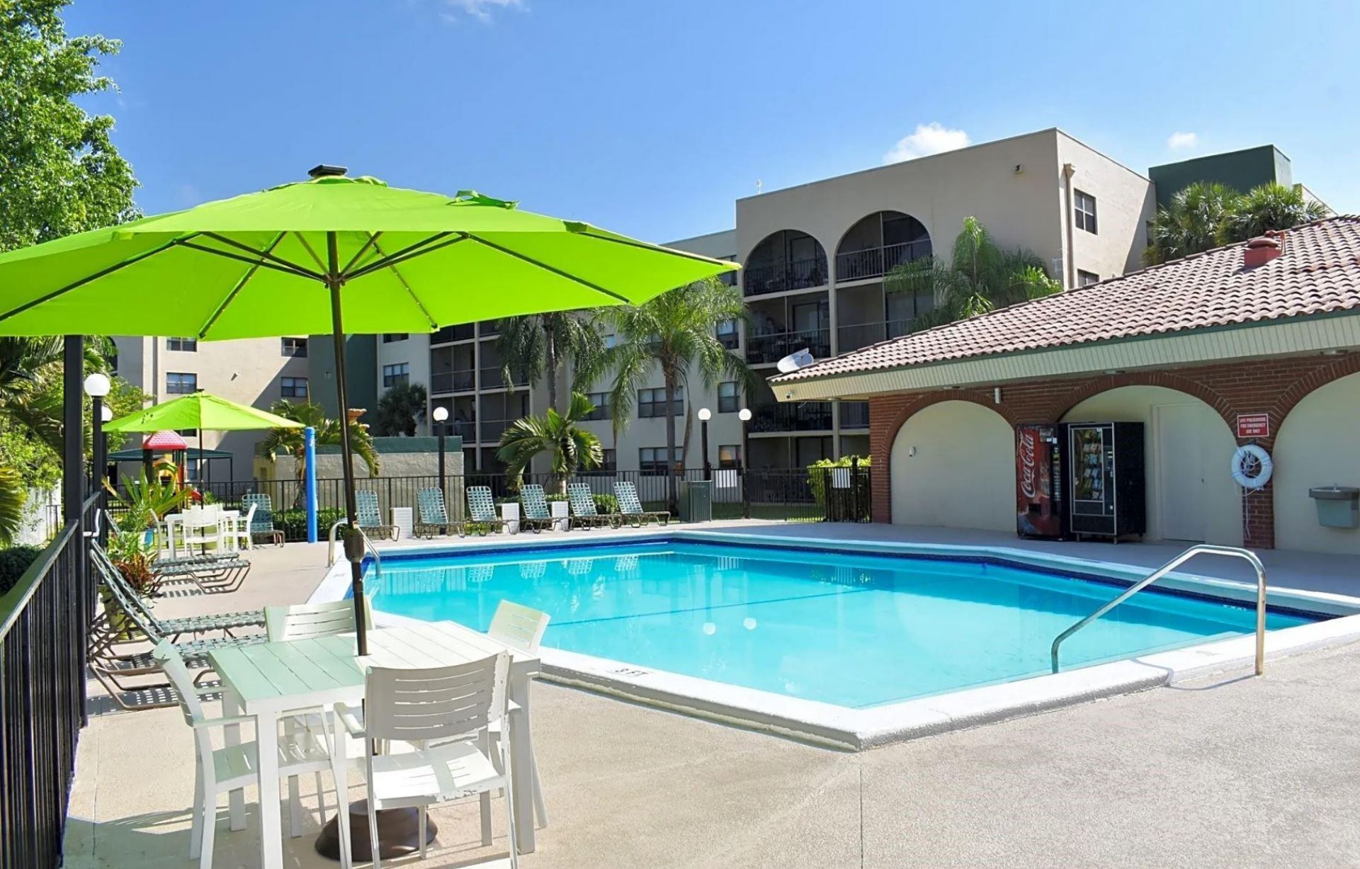 17350 NW 68th Avenue, Unit 400-402A, Hialeah, FL 33015 Photo