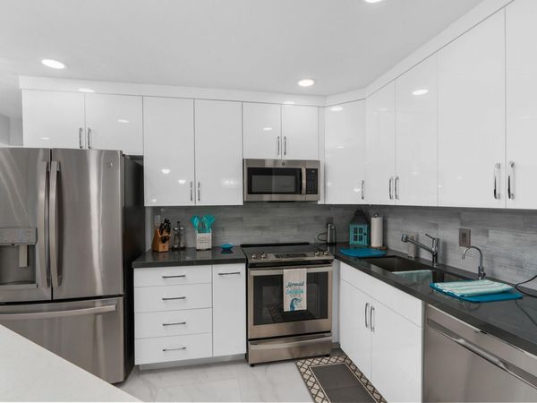 130 CYPRESS CLUB Drive, Unit 306, Pompano Beach, FL 33060