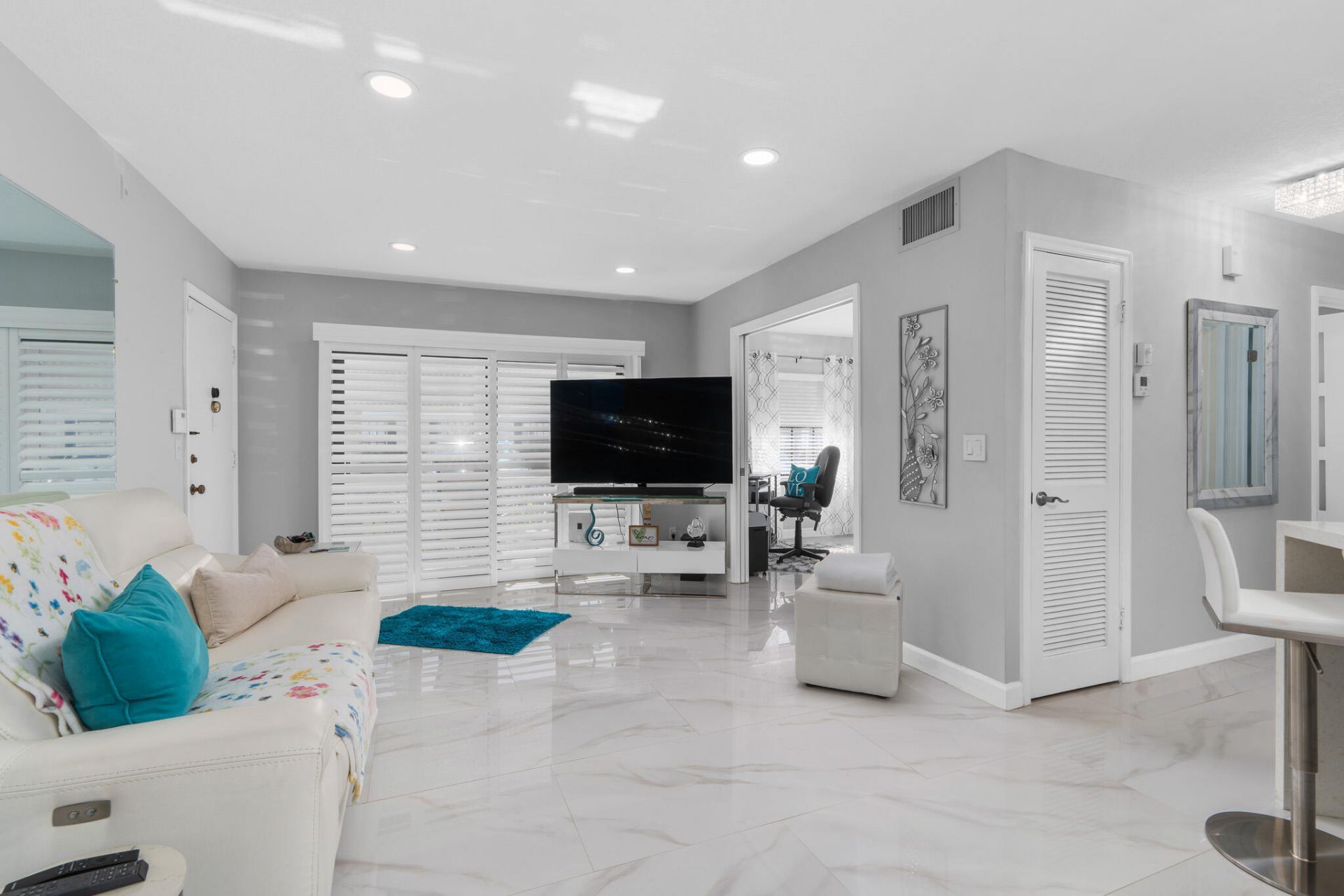 130 Cypress Club Drive, Unit 306, Pompano Beach, FL 33060 Photo