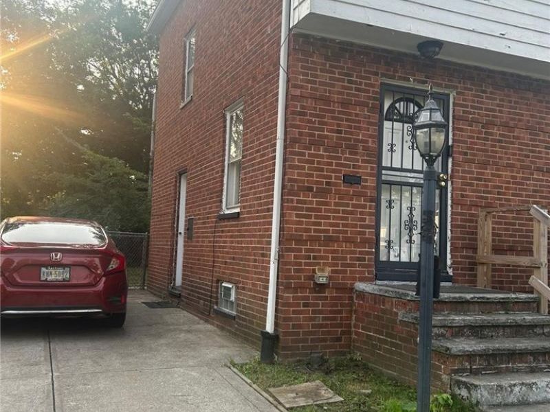 3881 E 155th Street, Cleveland, OH 44128 Photo 12