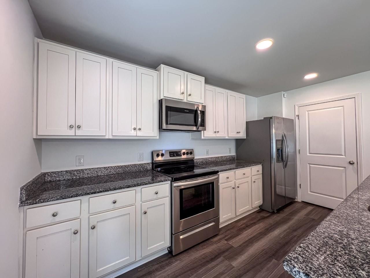 756 Treaty Ct. Photo 12