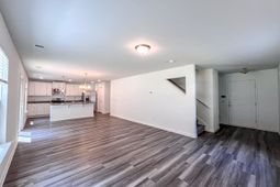 756 Treaty Ct. photo 4