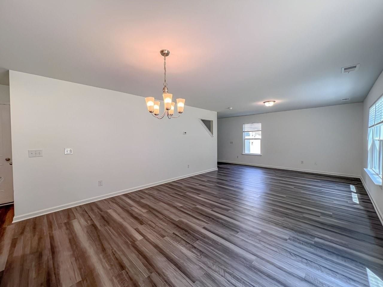 756 Treaty Ct. Photo 6