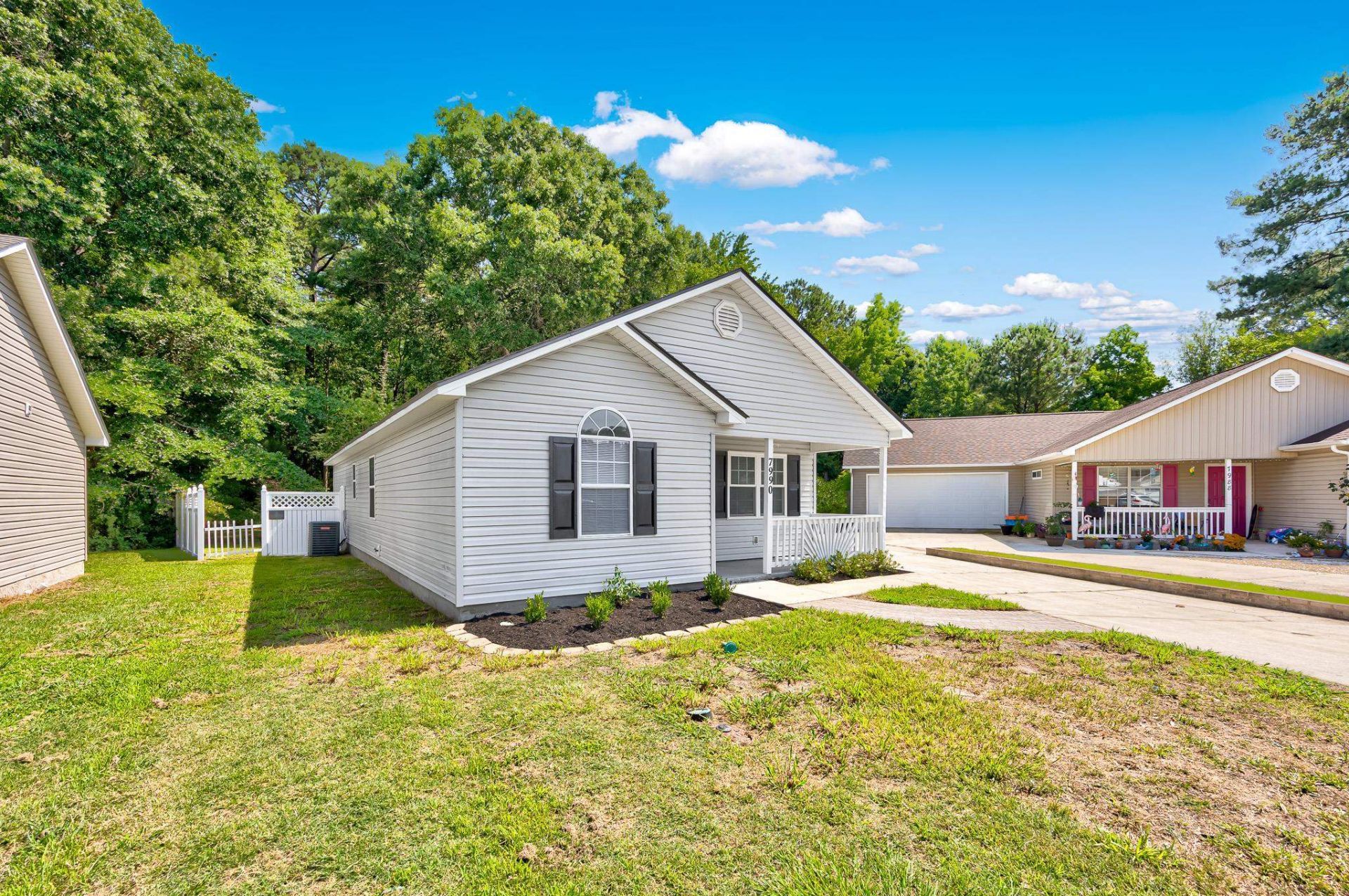 7990 Short Needle Ct. Photo 3