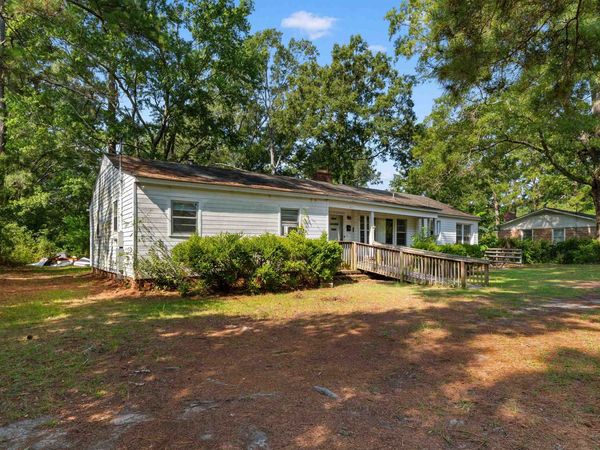 411 E Leitner St., Latta, SC 29565