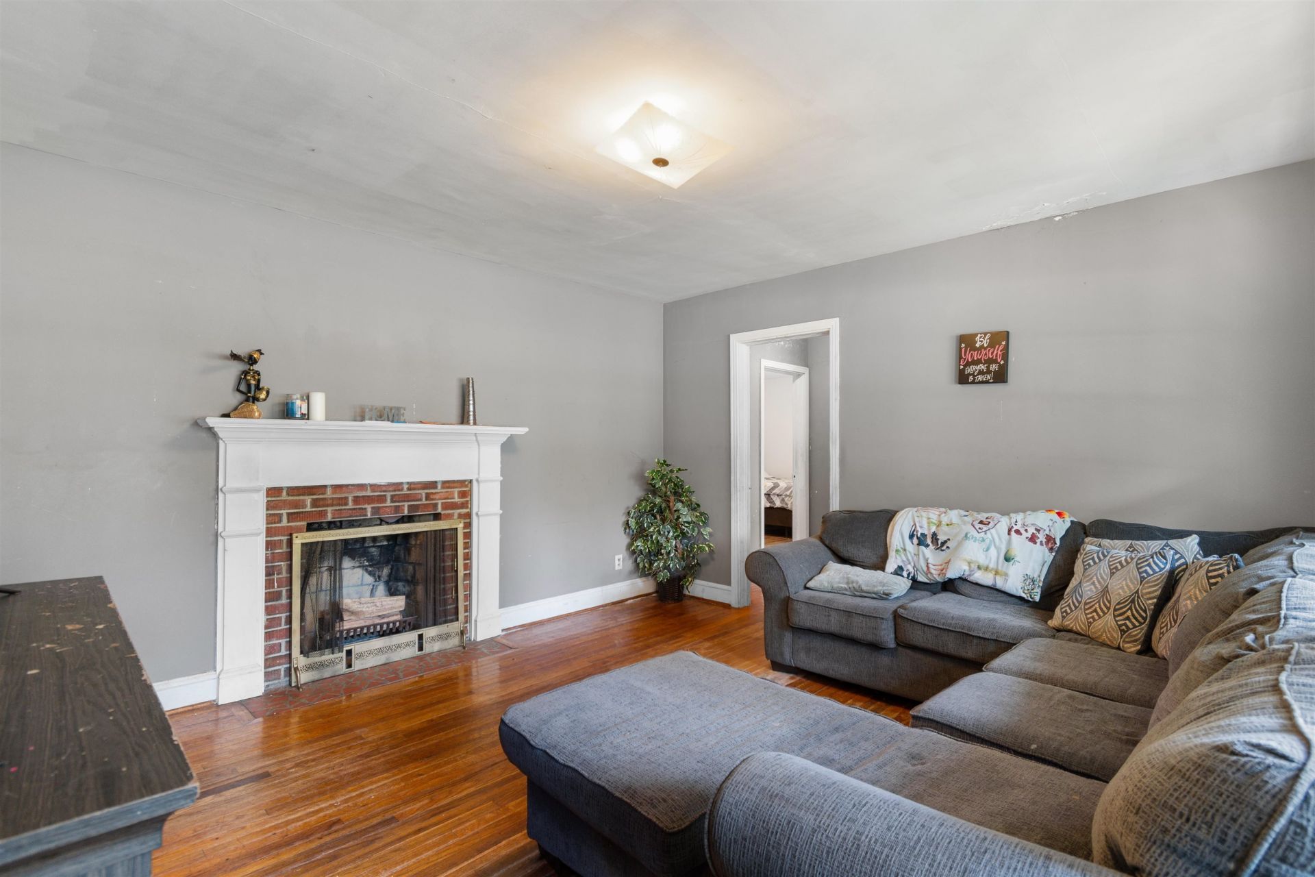 411 E Leitner St.  Photo 11