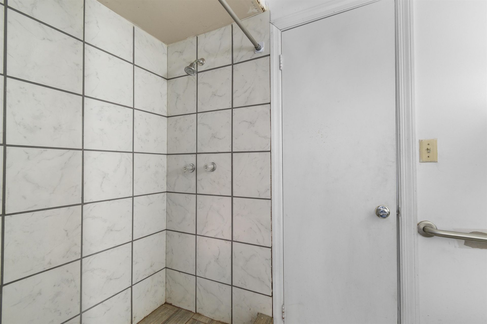411 E Leitner St.  Photo 18