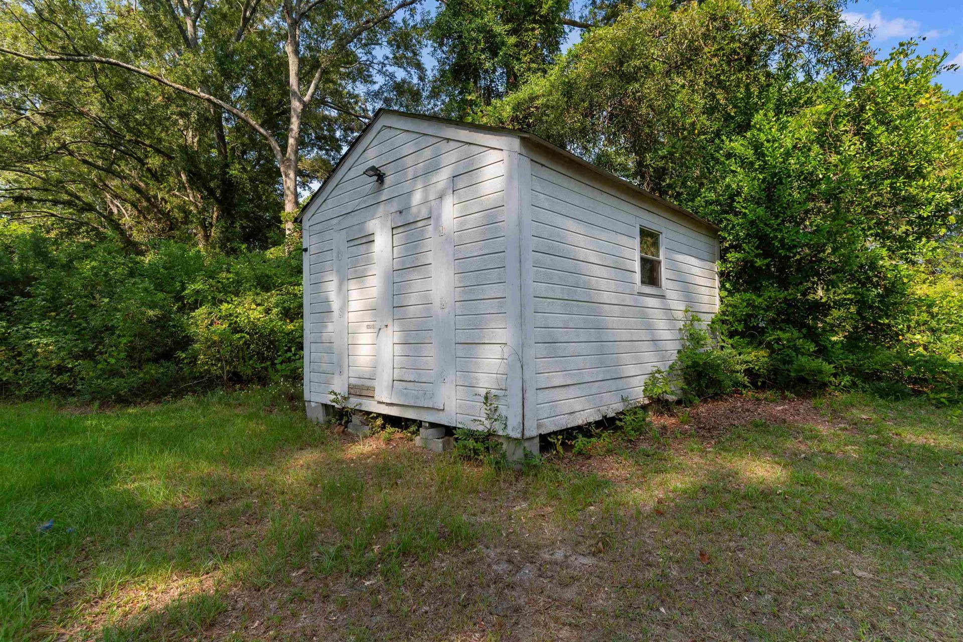 411 E Leitner St.  Photo 34