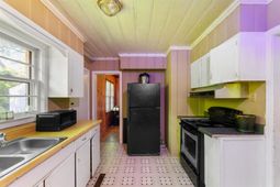411 E Leitner St.  photo 4