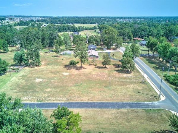 1706 S Osage Road , Rogers, AR 72758