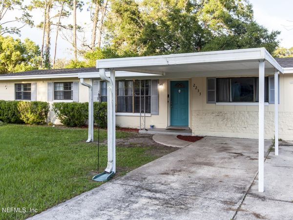 2233 LA VALLE Drive, Jacksonville, FL 32210