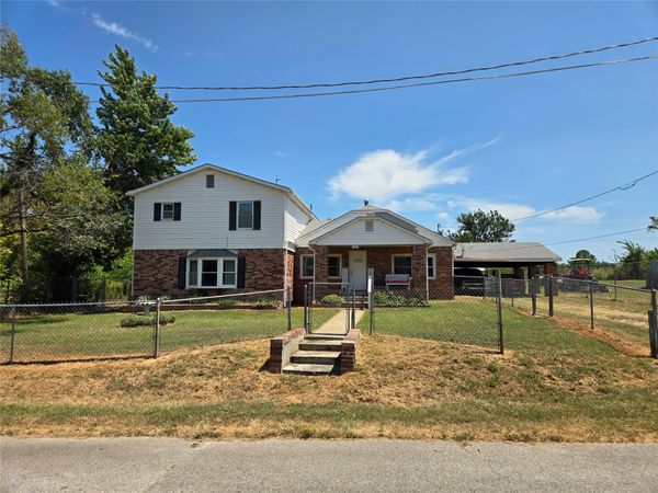 1407 S Cedar Street , Bristow, OK 74010