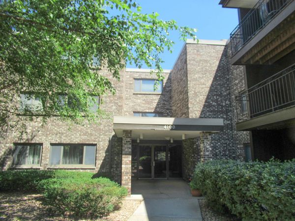 4100 Parklawn Avenue, Unit 218, Edina, MN 55435