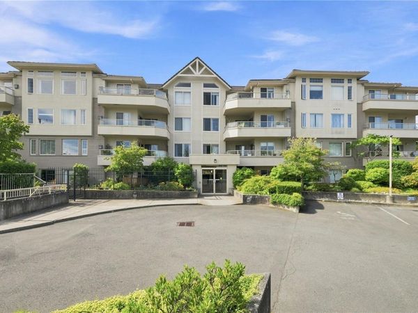 3700 Carey Rd , Unit #303, Saanich, BC V8Z 4C2