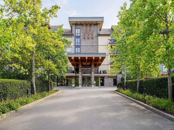 623 Treanor Ave, Unit #402, Langford, BC V9B 0B1