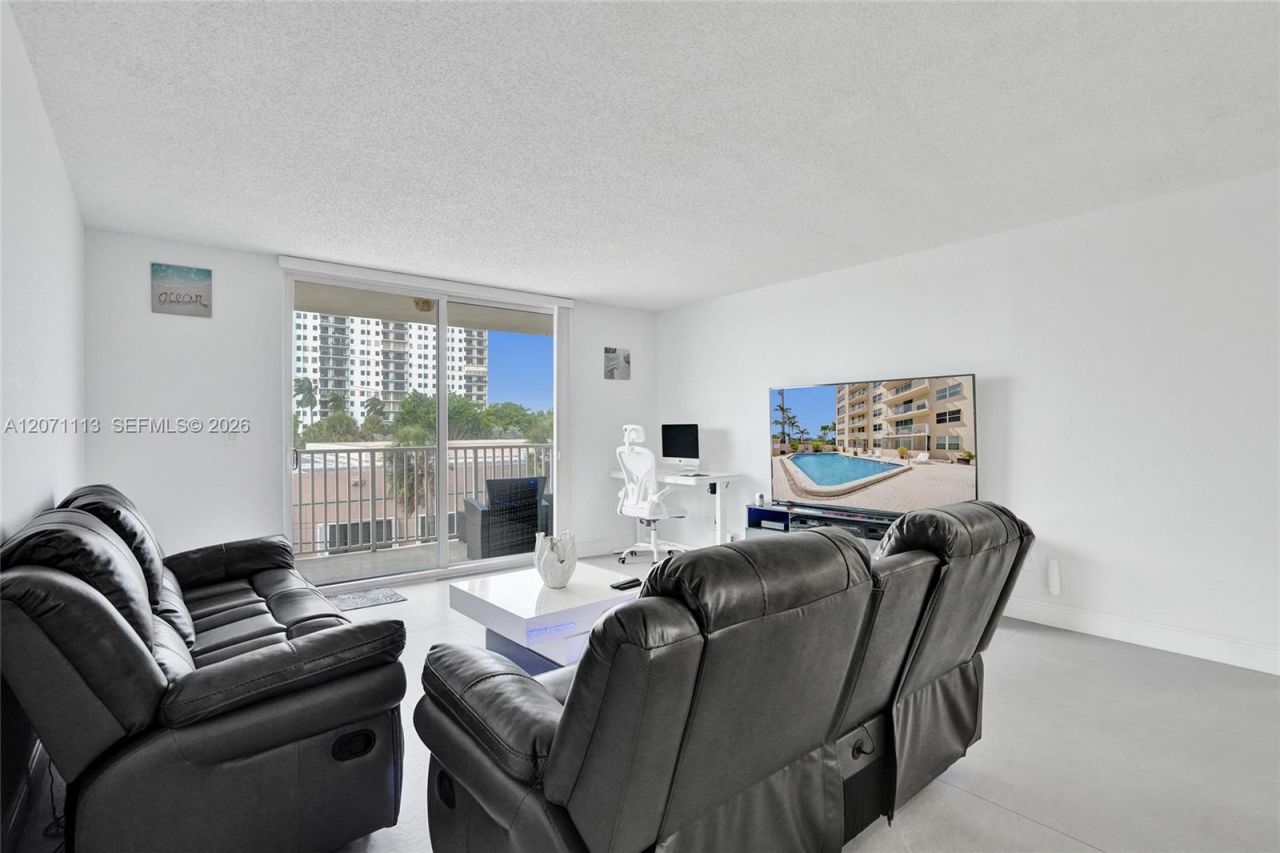 1401 S Ocean Dr , Unit 302, Hollywood, FL 33019 Photo