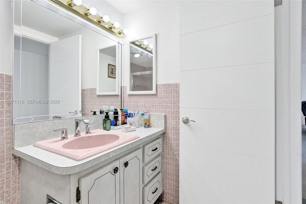 1401 S Ocean Dr , Unit 302, Hollywood, FL 33019 Photo