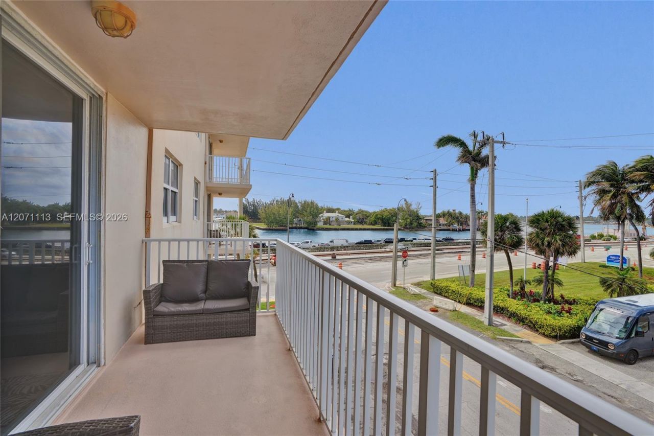 1401 S Ocean Dr , Unit 302, Hollywood, FL 33019 Photo