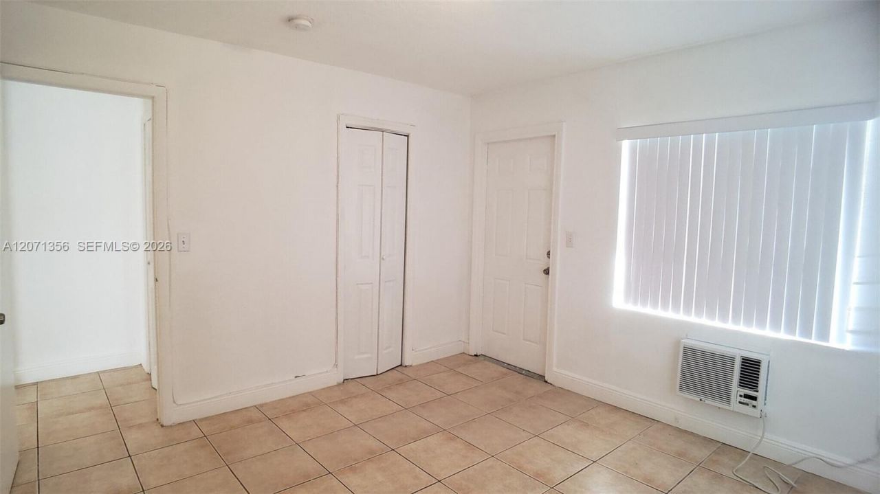 1239 NE 110th St , Miami, FL 33161 Photo