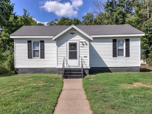 1022 E Madison Street, Eau Claire, WI 54703