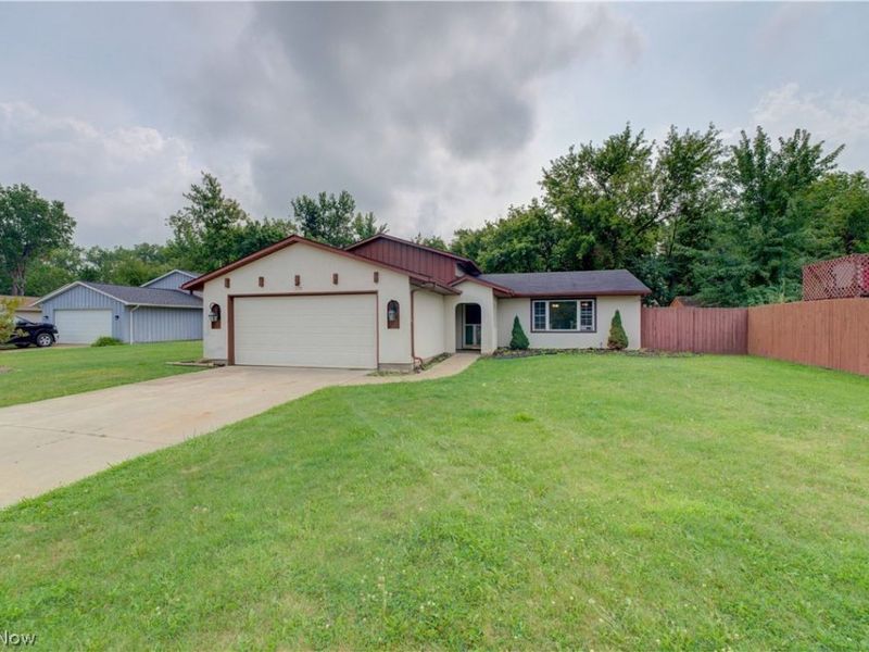 1719 Narragansett Boulevard, Lorain, OH 44053 Photo 1