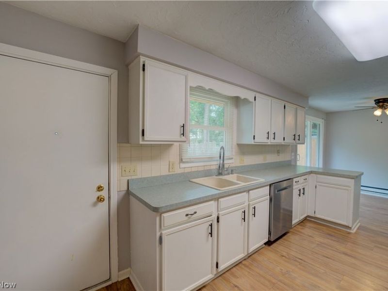 1719 Narragansett Boulevard, Lorain, OH 44053 Photo 11