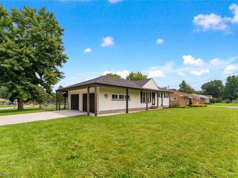 309 North Road SE, Warren, OH 44484 Photo 3