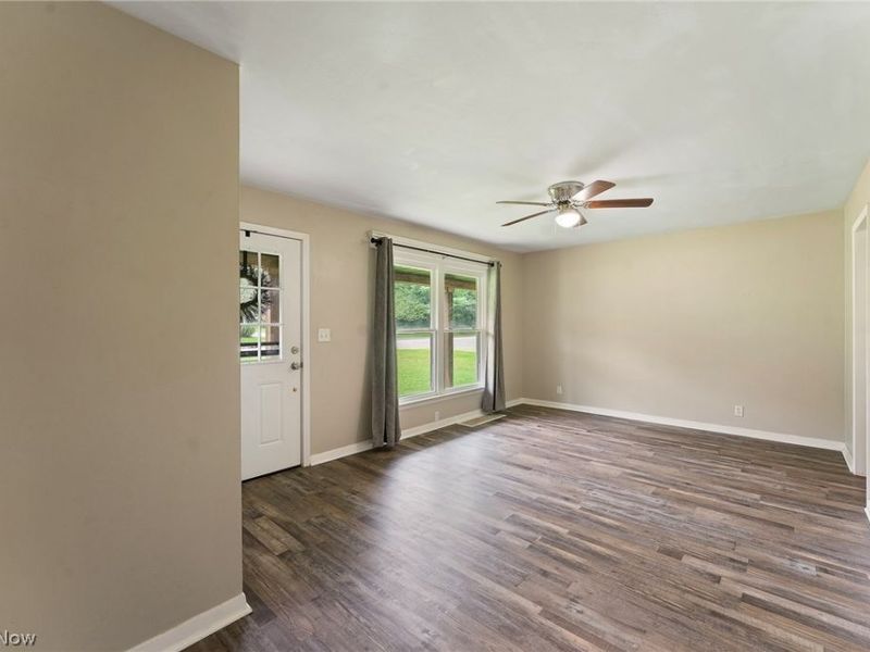 309 North Road SE, Warren, OH 44484 Photo 6