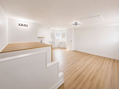 Main Photo