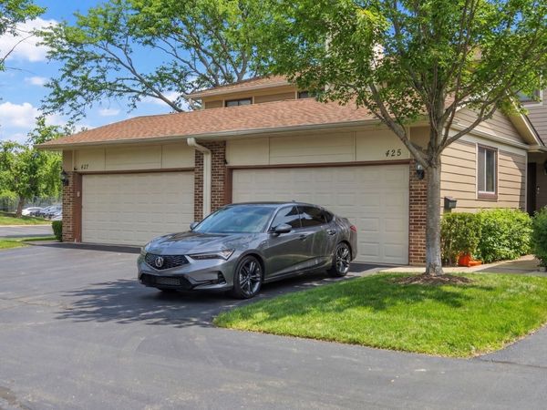 425 E Grouse Lane , Deerfield, IL 60015