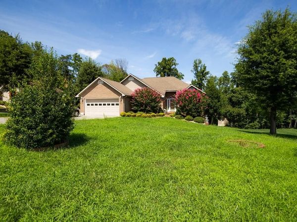 479 Beaver Ridge RD , Collinsville, VA 24078