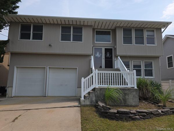 2871 Shore Road , Seaford, NY 11783