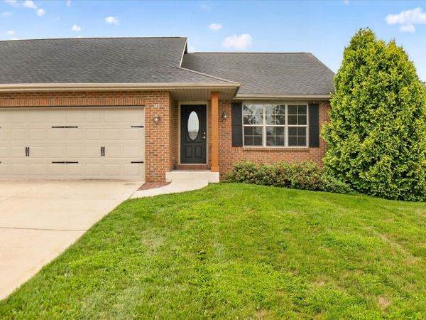3321 Crabapple Lane, Unit 2, Janesville, WI 53548