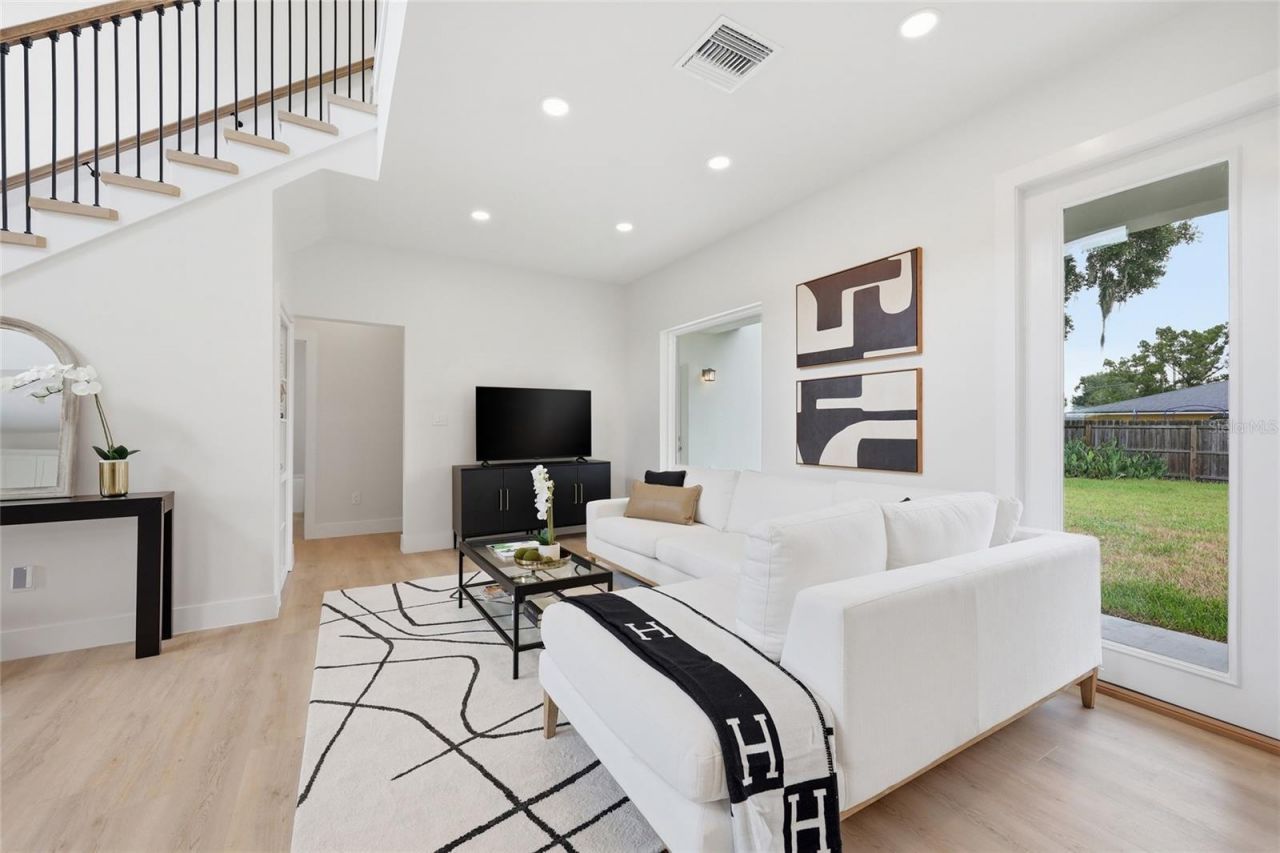 351 E Wildmere Avenue, Longwood, FL 32750 Photo