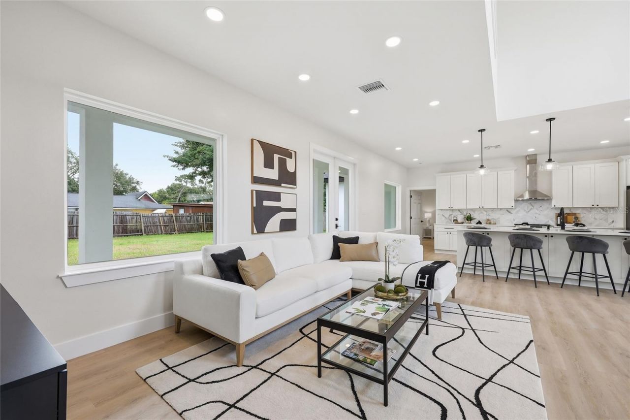 351 E Wildmere Avenue, Longwood, FL 32750 Photo