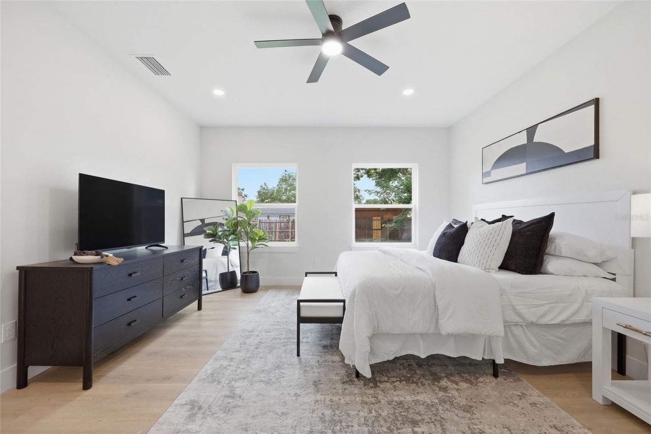 351 E Wildmere Avenue, Longwood, FL 32750 Photo