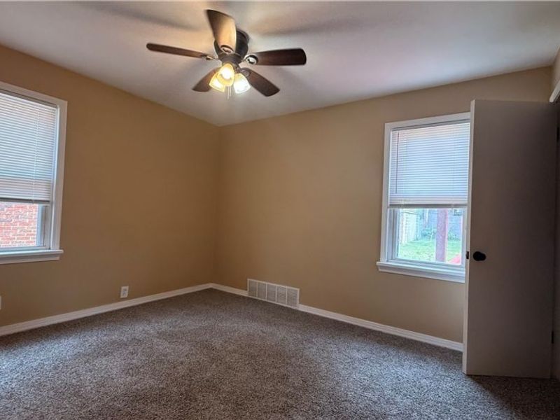 4643 E 90th Street, Garfield Heights, OH 44125 Photo 5