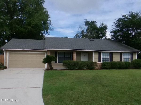 589 ROBERT LIVINGSTON Street, Orange Park, FL 32073