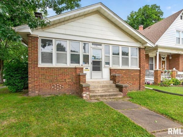 1101 N WALNUT Street, Springfield, IL 62702
