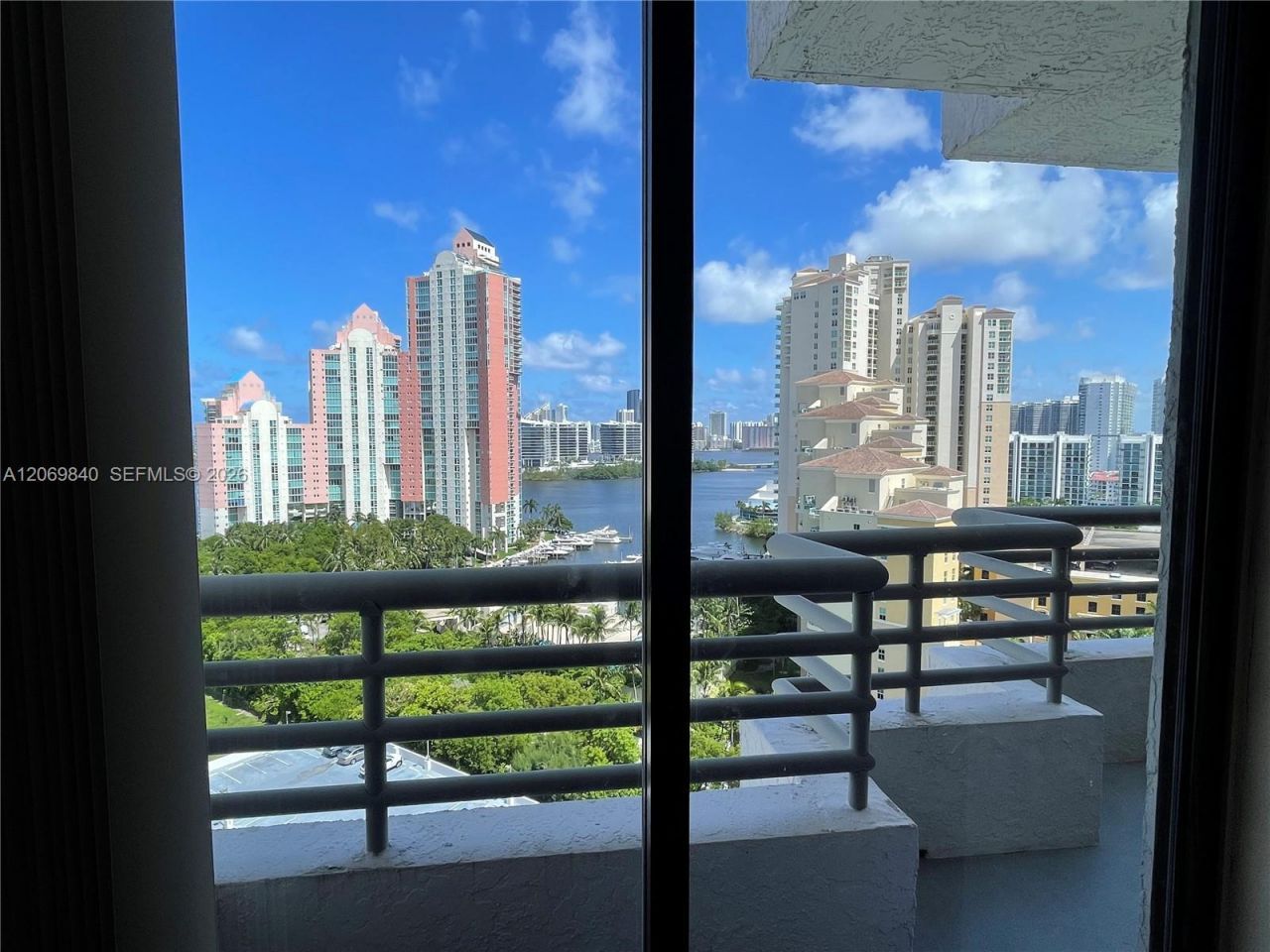 3300 NE 191st St, Unit 1918, Aventura, FL 33180 Photo