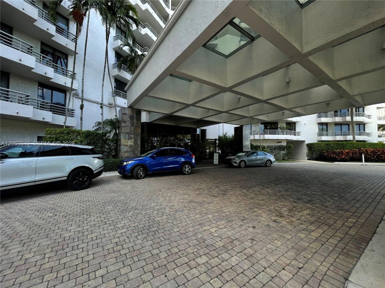 3300 NE 191st St, Unit 1918, Aventura, FL 33180 Photo
