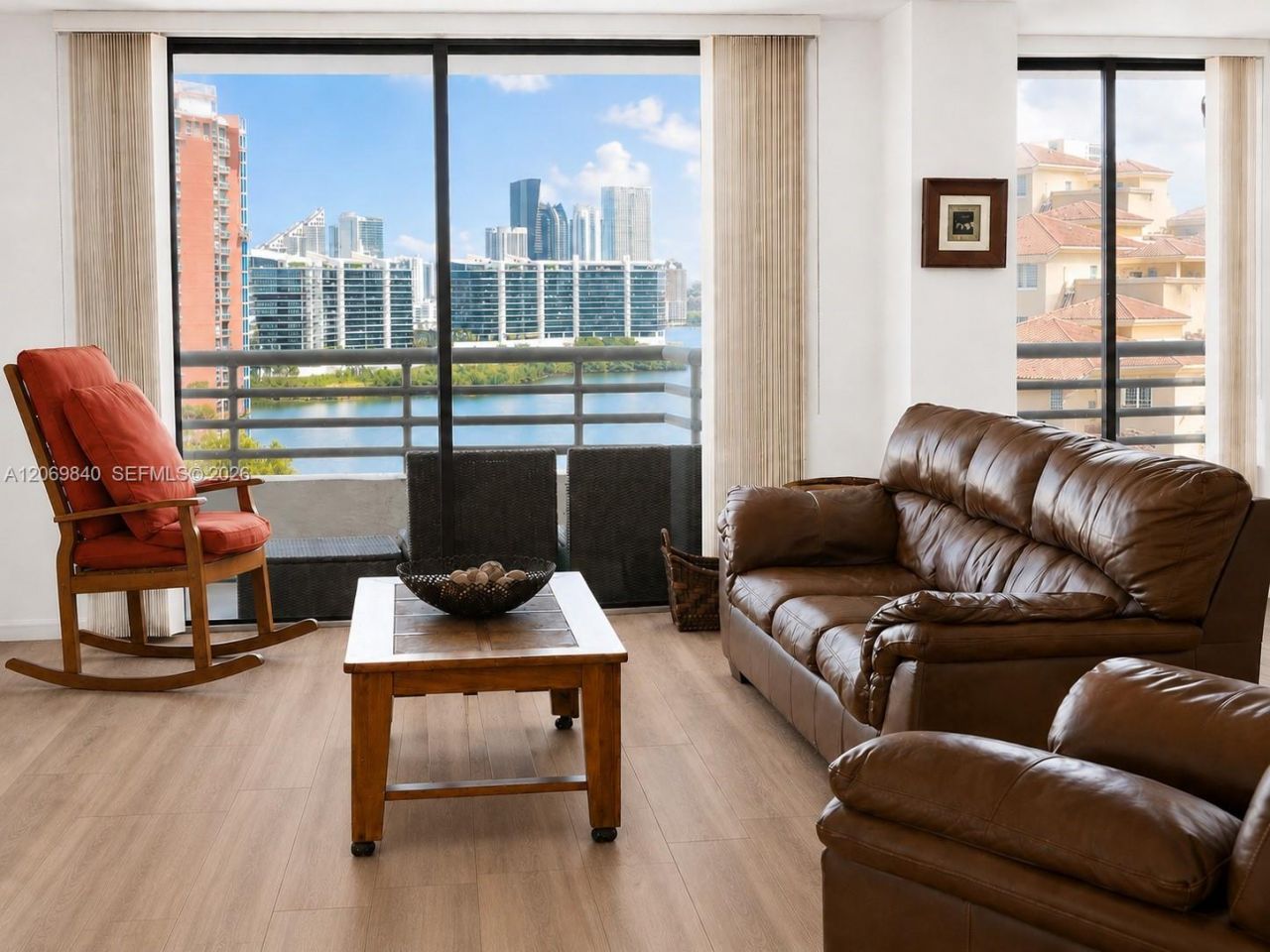 3300 NE 191st St, Unit 1918, Aventura, FL 33180 Photo