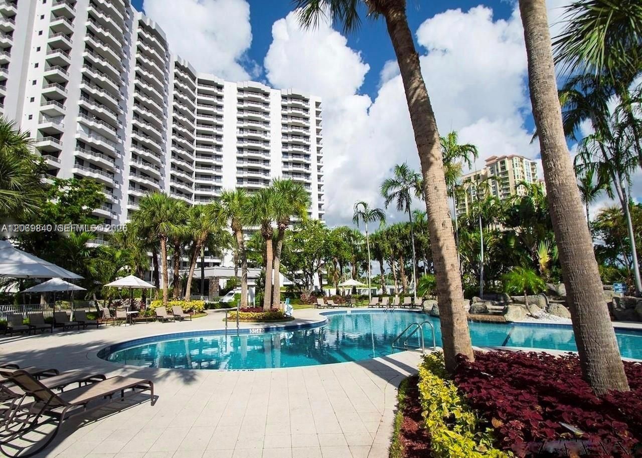 3300 NE 191st St, Unit 1918, Aventura, FL 33180 Photo