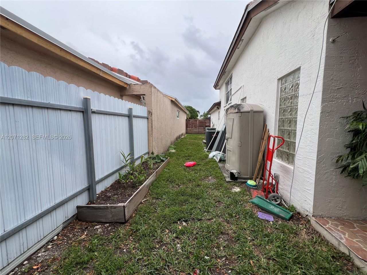 13249 NW 9 Ln , Miami, FL 33182 Photo
