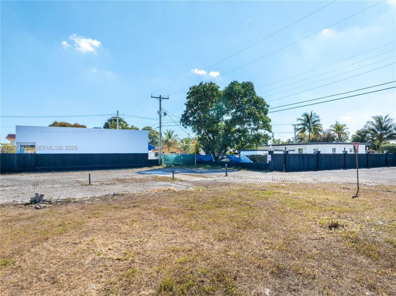 1450 NW 119th St , Miami, FL 33167 Photo