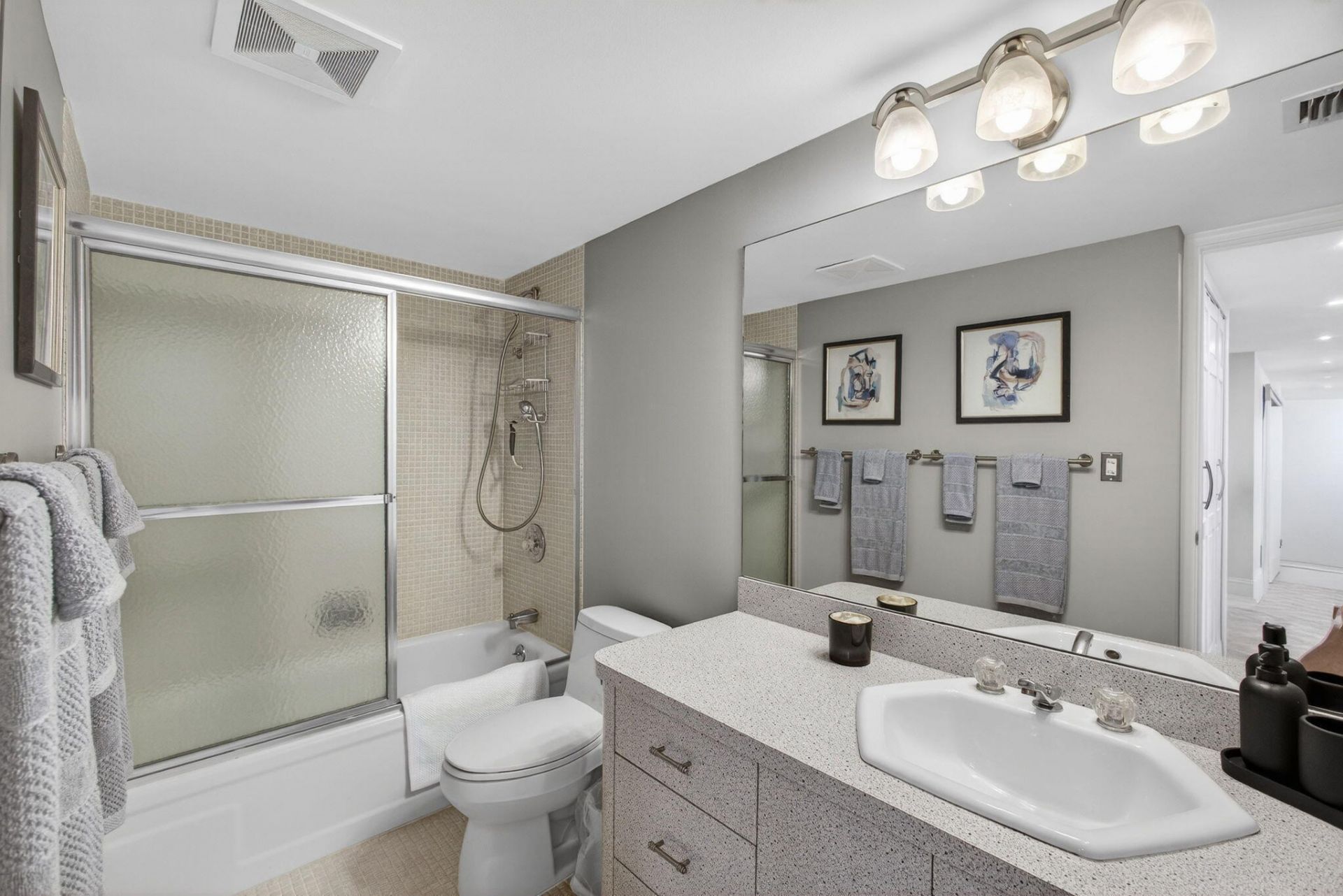 4200 N Ocean Drive, Unit 1-406, Riviera Beach, FL 33404 Photo