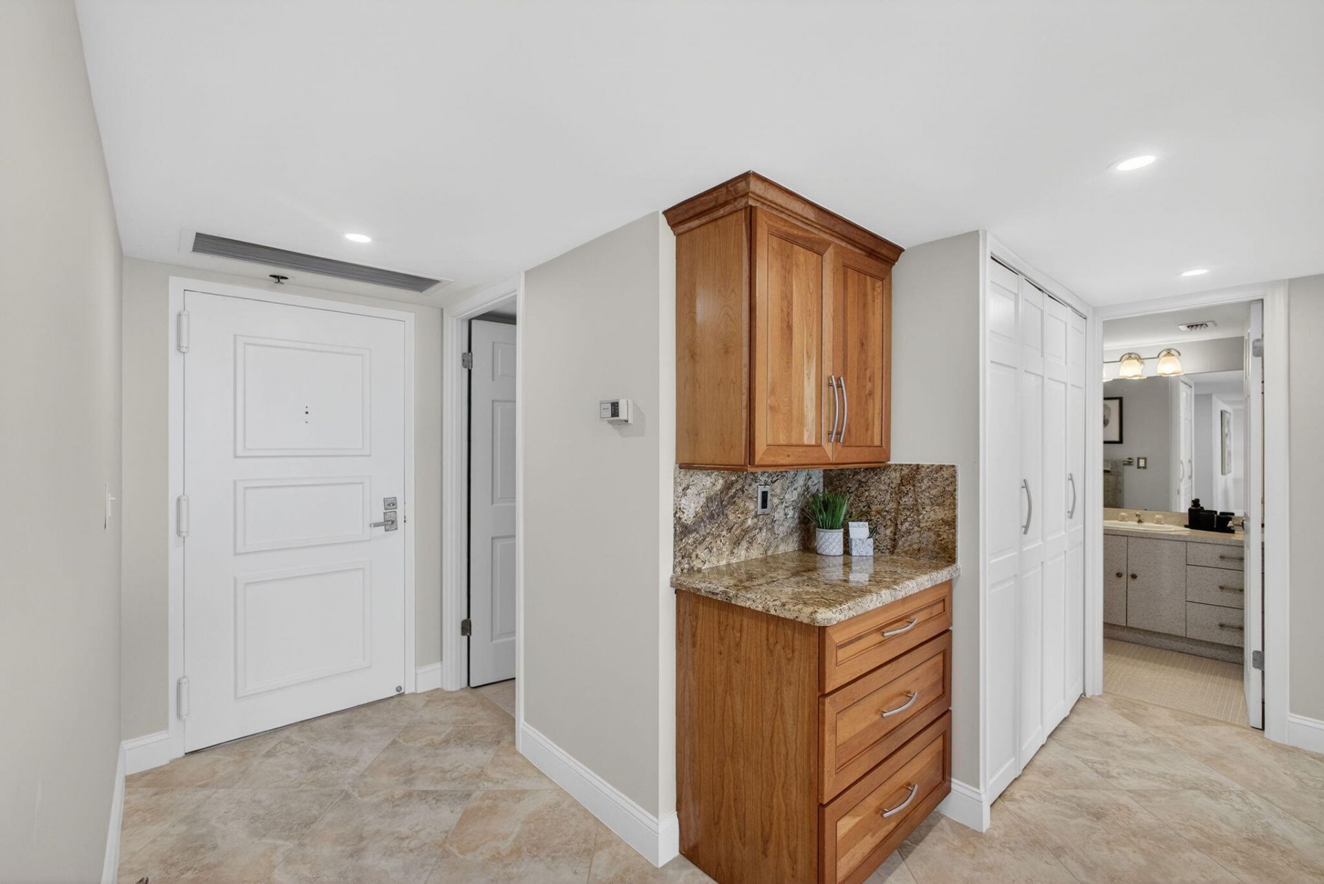4200 N Ocean Drive, Unit 1-406, Riviera Beach, FL 33404 Photo