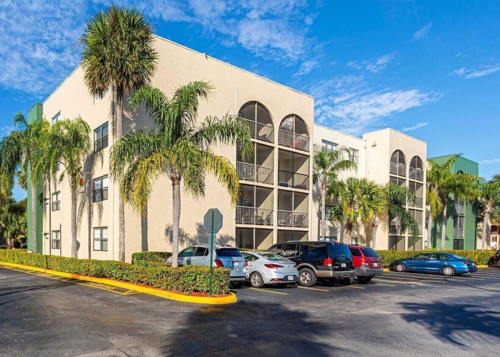 17350 NW 68th Avenue, Unit 400-315, Hialeah, FL 33015 Photo
