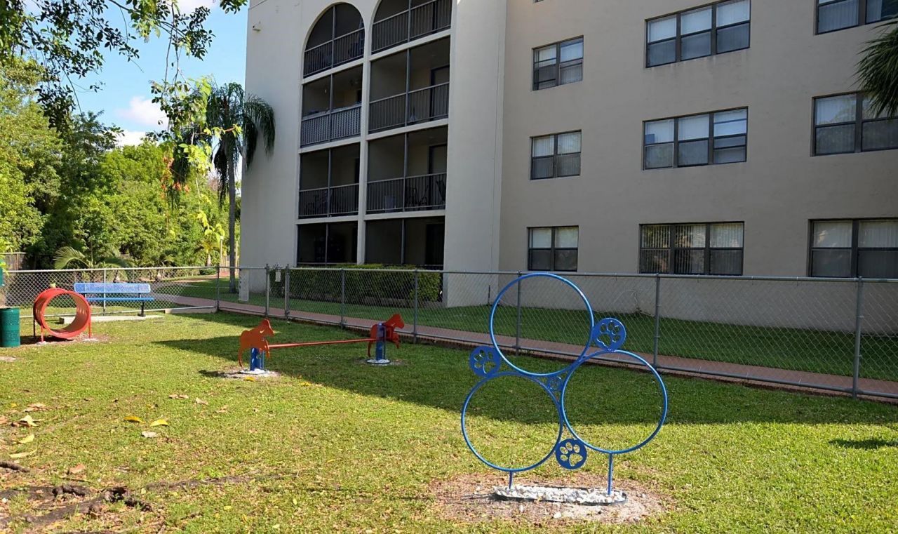 17350 NW 68th Avenue, Unit 400-315, Hialeah, FL 33015 Photo