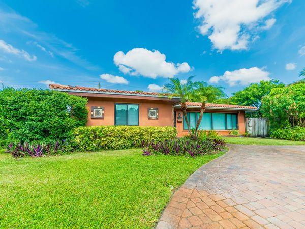 4621 NE 18TH Terrace, Fort Lauderdale, FL 33308